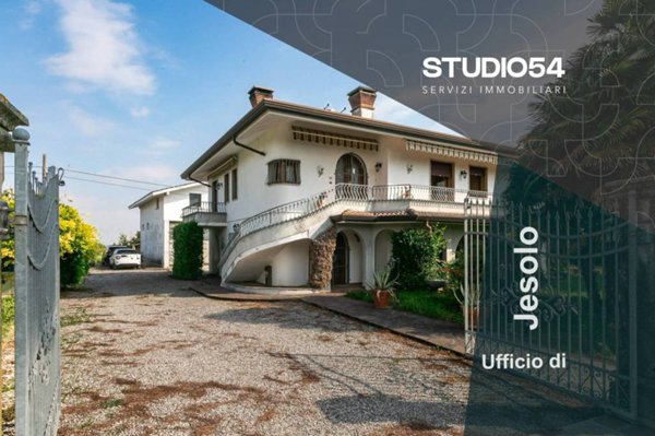 appartamento in vendita ad Eraclea in zona Brian