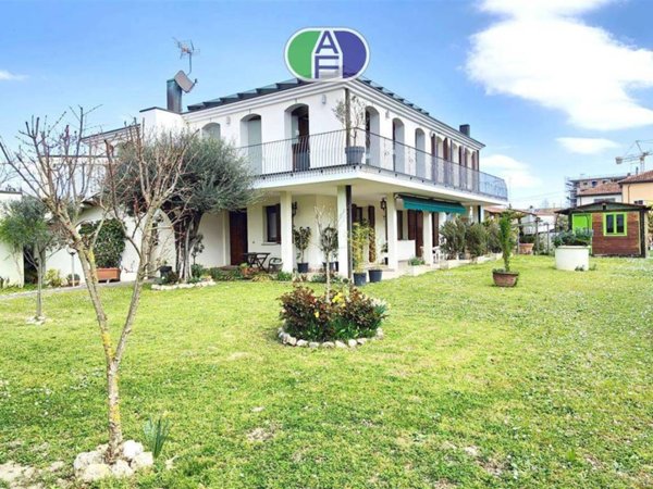 casa indipendente in vendita a Fiesso d'Artico