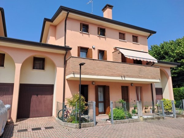 casa indipendente in vendita a Fiesso d'Artico