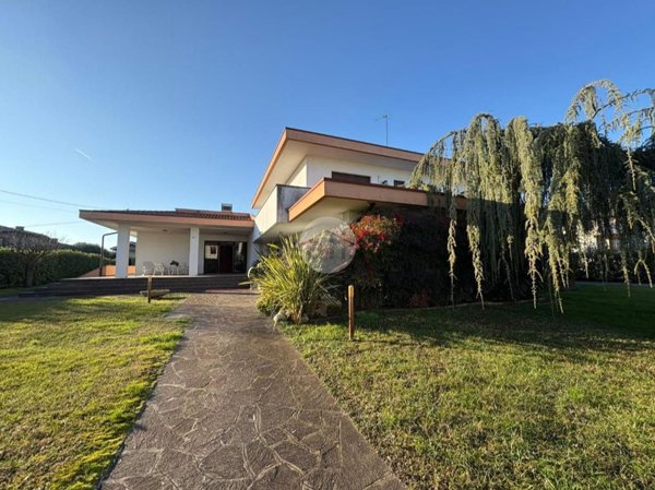 casa indipendente in vendita a Fiesso d'Artico