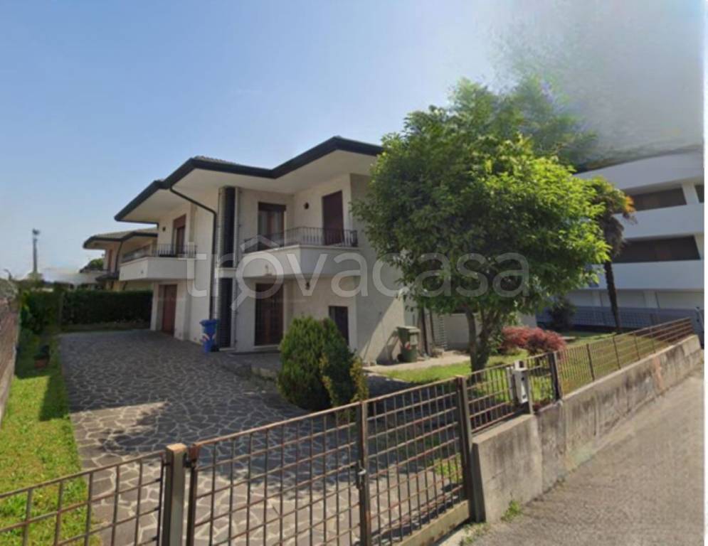 casa indipendente in vendita a Fiesso d'Artico