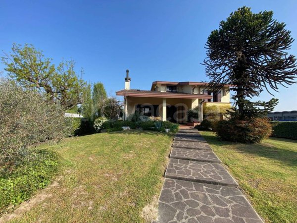 casa indipendente in vendita a Fiesso d'Artico