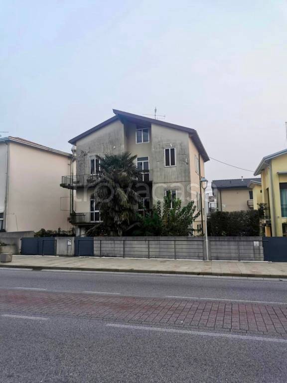 casa indipendente in vendita a Fiesso d'Artico