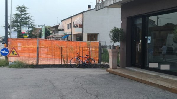 negozio in vendita a Fiesso d'Artico