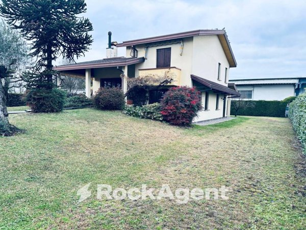 casa indipendente in vendita a Fiesso d'Artico