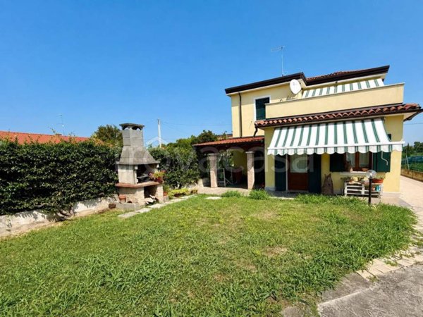 casa indipendente in vendita a Fiesso d'Artico