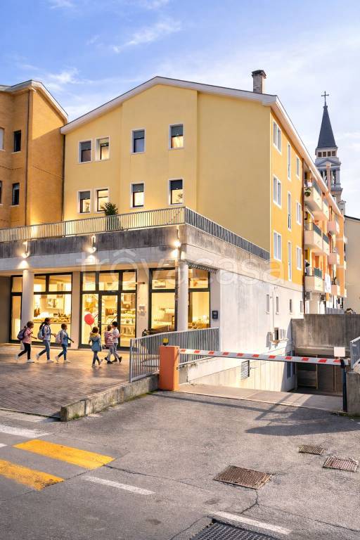 negozio in vendita a Fossalta di Piave