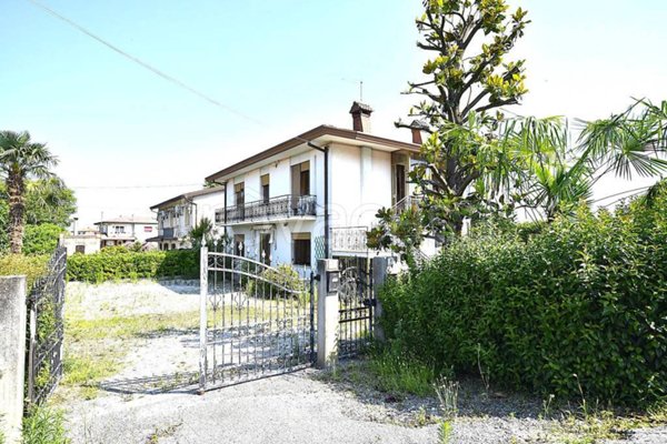 casa indipendente in vendita a Fossalta di Piave in zona Campolongo