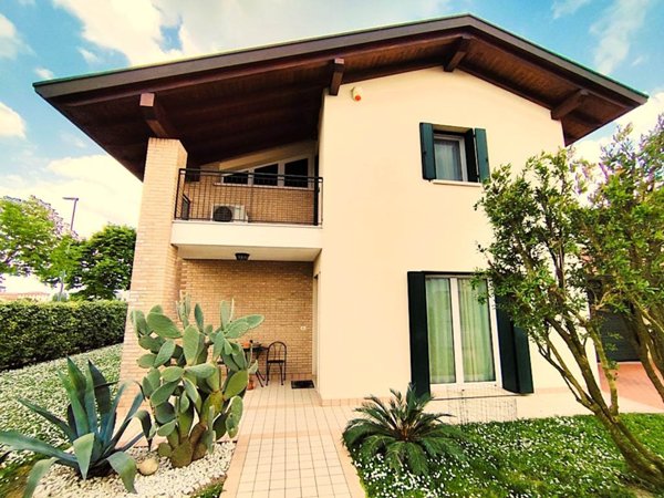 casa indipendente in vendita a Fossalta di Portogruaro