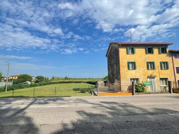 casa indipendente in vendita a Fossalta di Portogruaro