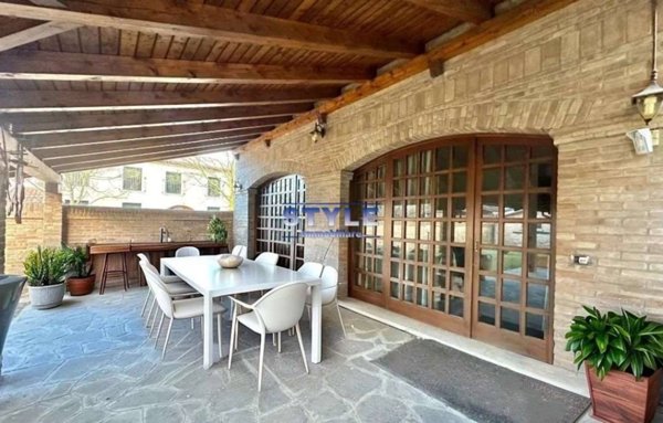 casa indipendente in vendita a Fossò