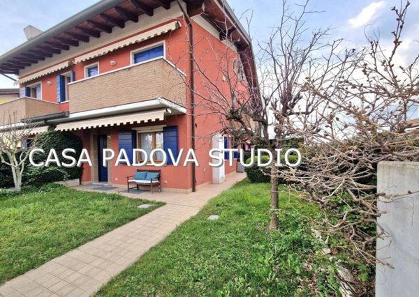 casa indipendente in vendita a Fossò