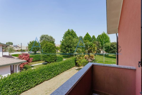 casa indipendente in vendita a Fossò