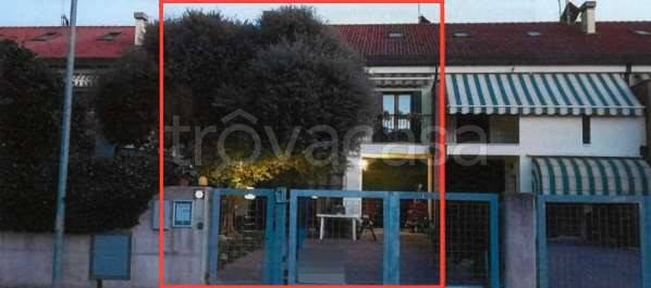casa indipendente in vendita a Fossò