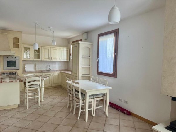 casa semindipendente in vendita a Fossò