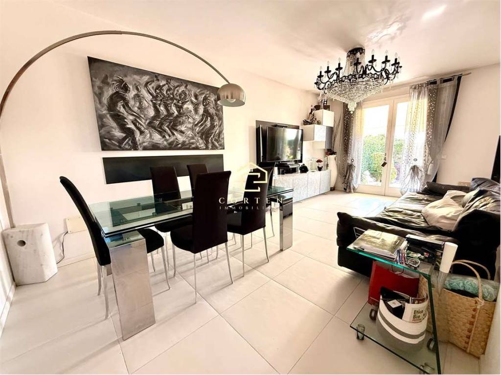 casa indipendente in vendita a Fossò