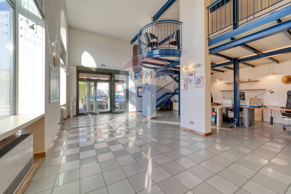 negozio in vendita a Fossò