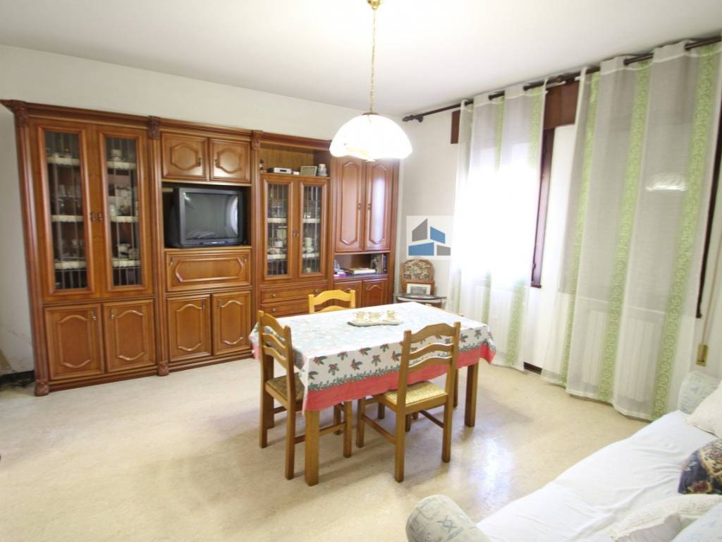 casa indipendente in vendita a Fossò