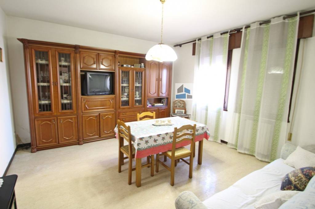 casa indipendente in vendita a Fossò