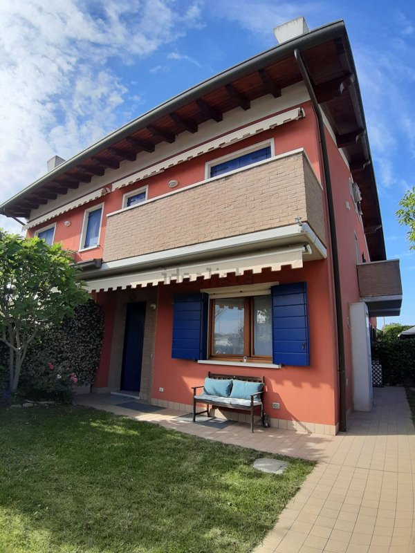 pentavano in vendita a Fossò