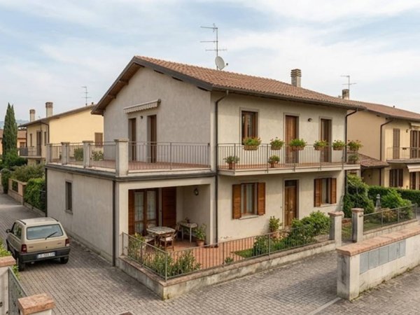 casa indipendente in vendita a Fossò