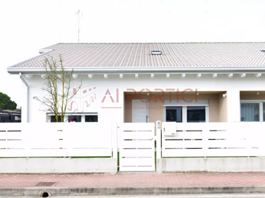 casa indipendente in vendita a Fossò