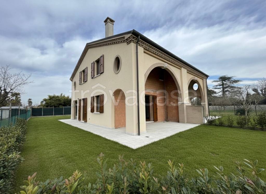 casa indipendente in vendita a Fossò
