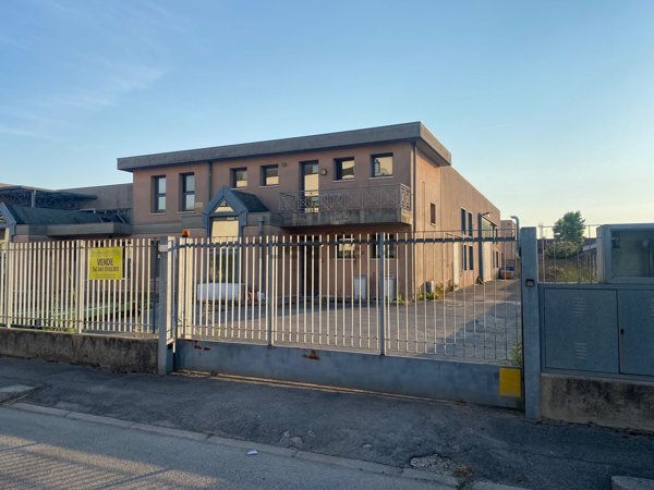 locale di sgombero in vendita a Fossò