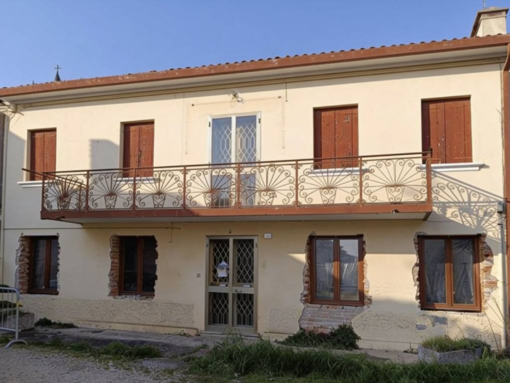 casa indipendente in vendita a Fossò