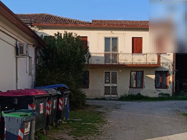 casa indipendente in vendita a Fossò