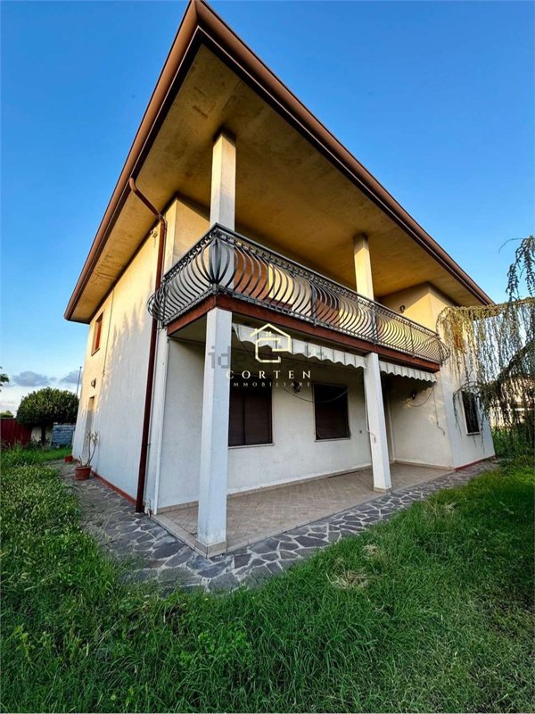 casa indipendente in vendita a Fossò