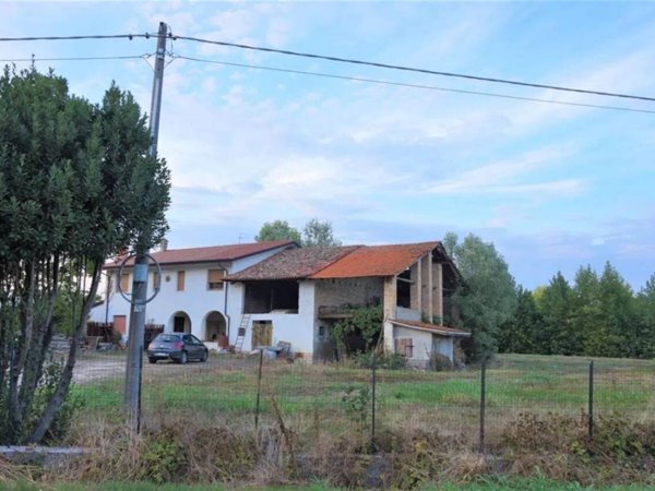 casa indipendente in vendita a Gruaro in zona Giai