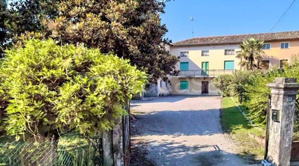 casa indipendente in vendita a Gruaro