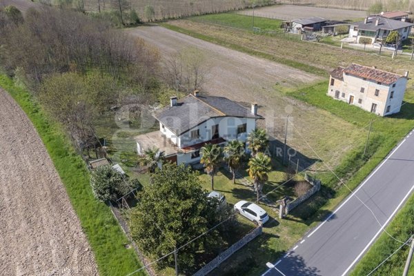 casa indipendente in vendita a Gruaro in zona Boldara