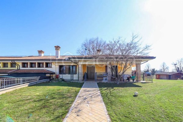 casa indipendente in vendita a Gruaro in zona Bagnara