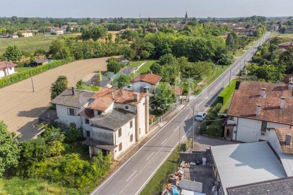 casa indipendente in vendita a Gruaro