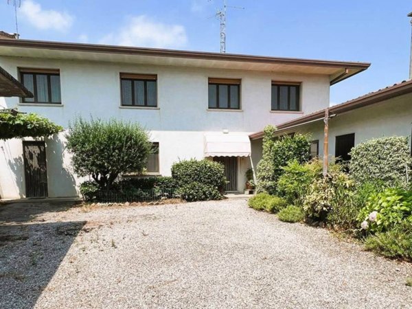 casa indipendente in vendita a Gruaro