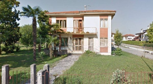 villa in vendita a Gruaro in zona Giai