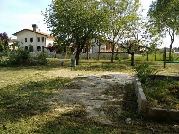 appartamento in vendita a Gruaro in zona Giai