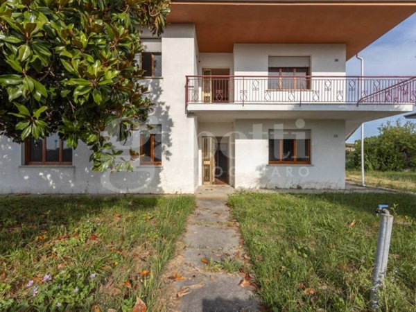 appartamento in vendita a Gruaro in zona Malcanton