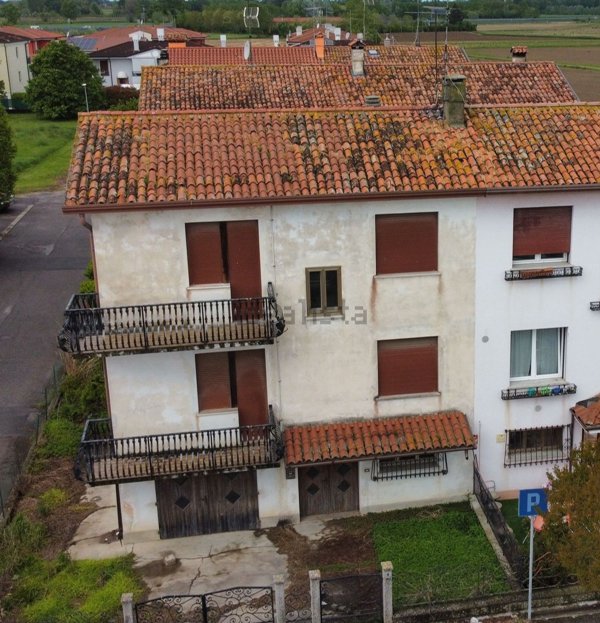 casa indipendente in vendita a Gruaro in zona Giai