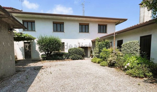 casa indipendente in vendita a Gruaro