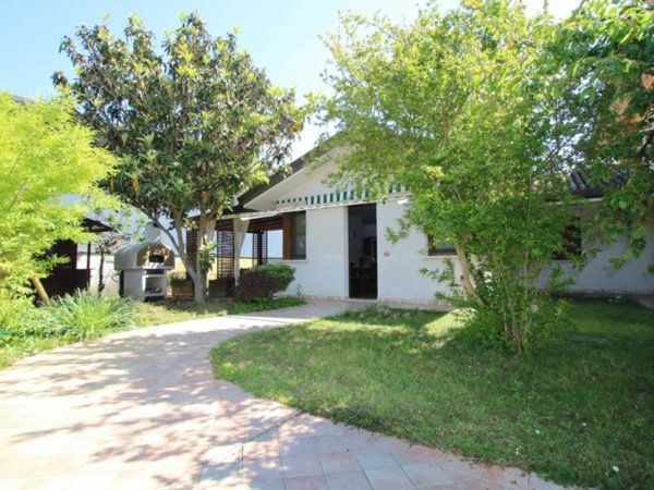 casa indipendente in vendita a Gruaro in zona Giai