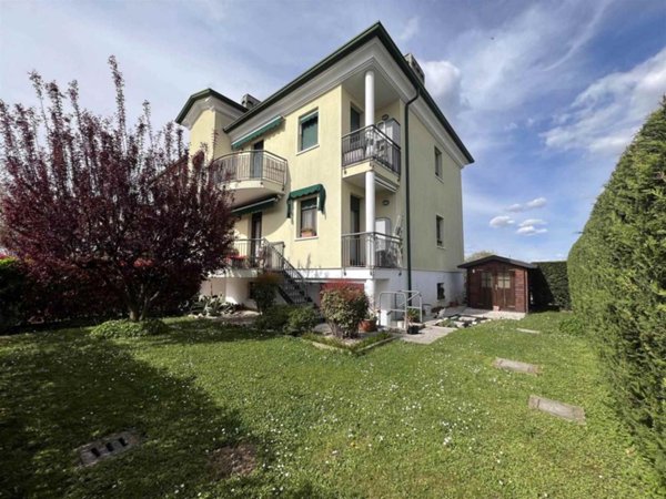 appartamento in vendita a Gruaro in zona Giai