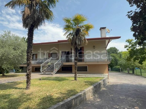 casa indipendente in vendita a Gruaro in zona Malcanton