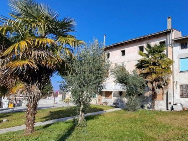 casa indipendente in vendita a Gruaro in zona Malcanton