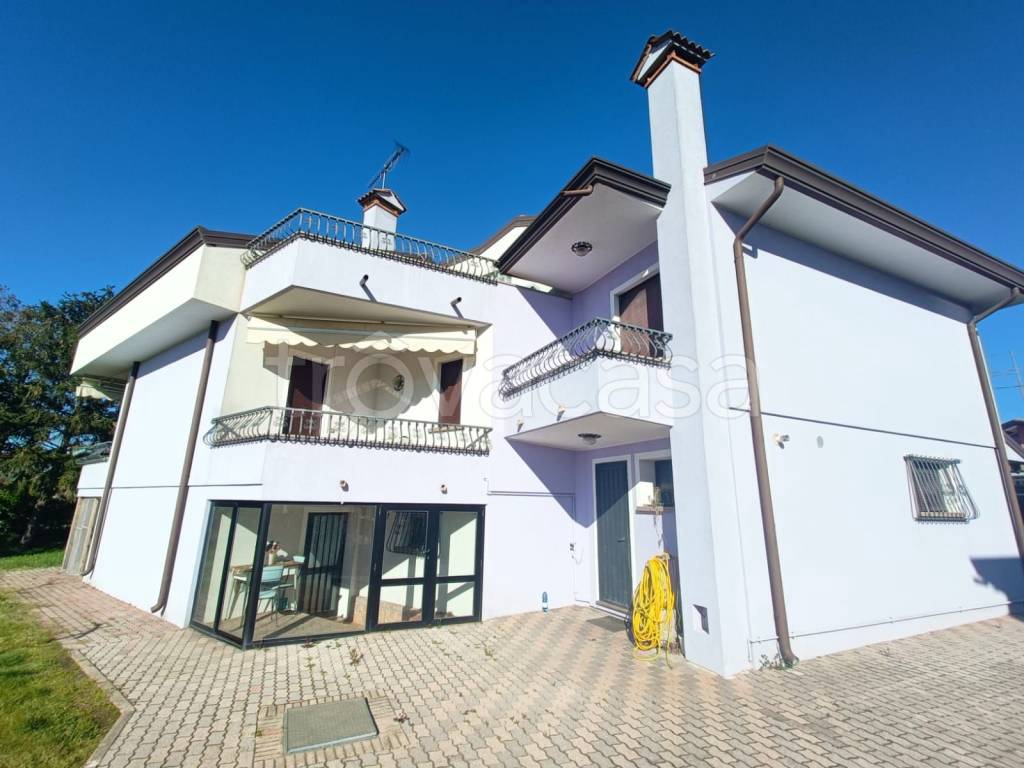casa indipendente in vendita a Jesolo in zona Ca' Gamba