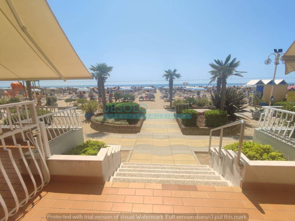 appartamento in vendita a Jesolo in zona Lido