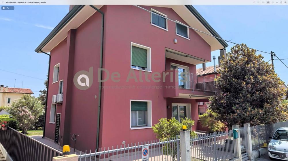 casa indipendente in vendita a Jesolo in zona Lido