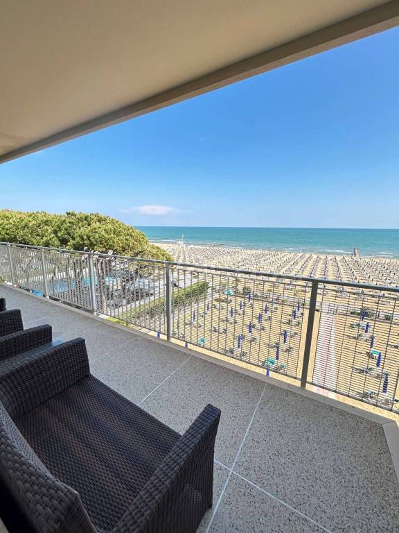 appartamento in vendita a Jesolo in zona Lido